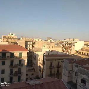 Camera Silenziosa Con Bagno Privato In Centro Città Affittacamere Palermo