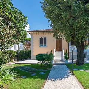 Gioietta Bed & Breakfast Marina di Massa